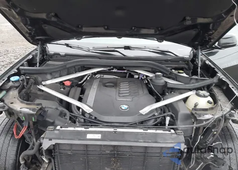 2021 BMW X7 xDrive40I z USA, uszkodzony, nr VIN 5UXCW2C09M9E66550